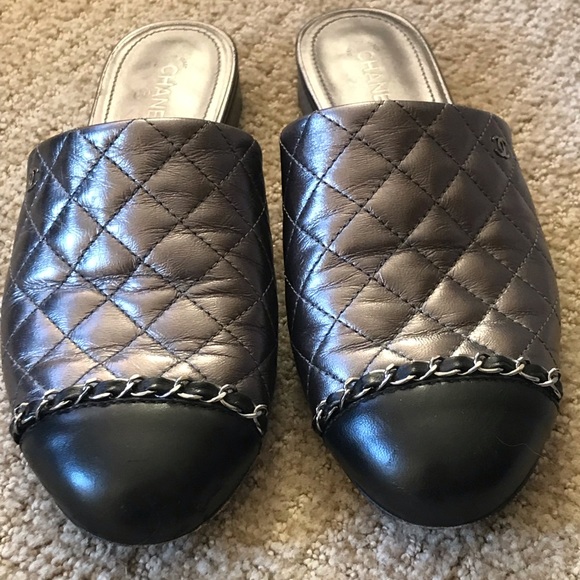 CHANEL Gray Quilted Mules with Iridescent Finish - Picture 3 of 7